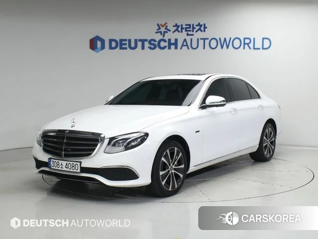 Mercedes-Benz E-Class W213 2020 Белый из Кореи