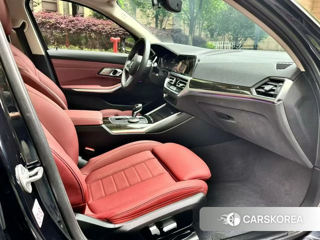 BMW 3 series 2021 Черный из Китая