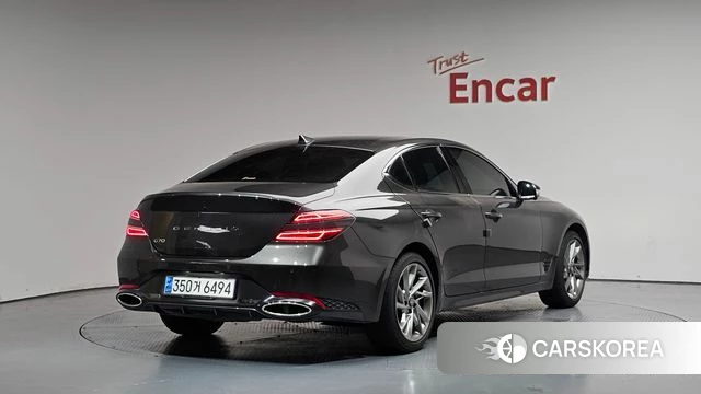 Genesis The New G70 2023 Серый из Кореи