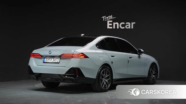 BMW 5 Series (G60) 2025 Серый из Кореи