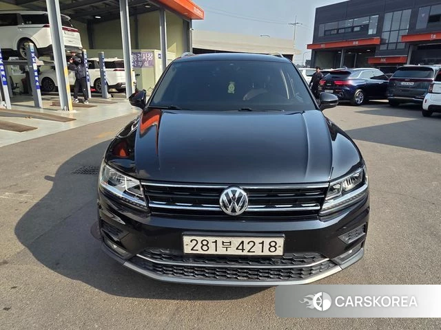 Volkswagen Tiguan second Generation 2020 Черный из Кореи