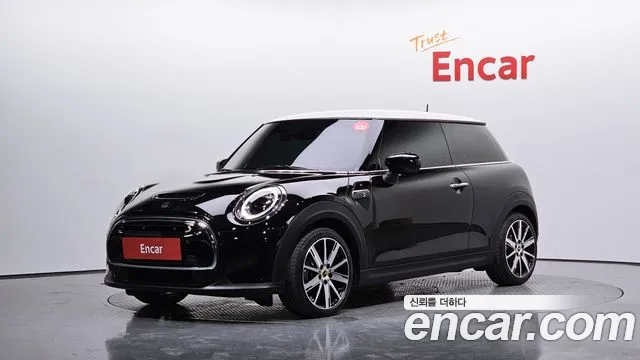 Mini Cooper Electric 2022 Черный из Кореи