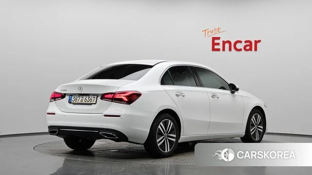 Mercedes-Benz A-Class W177 2021 Белый из Кореи