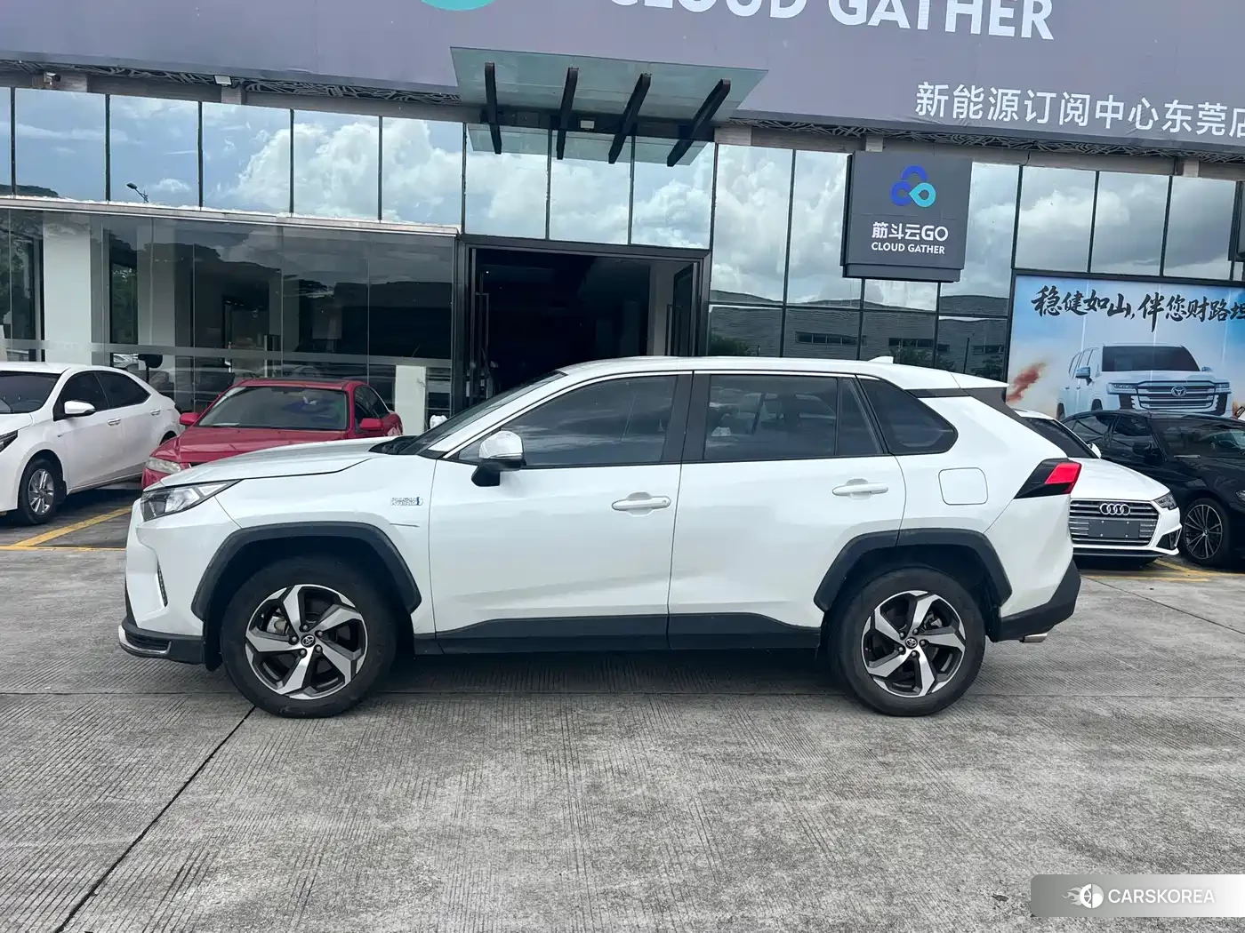 Toyota RAV4 Rongfang Dual Engine E+ 2022 Белый из Китая