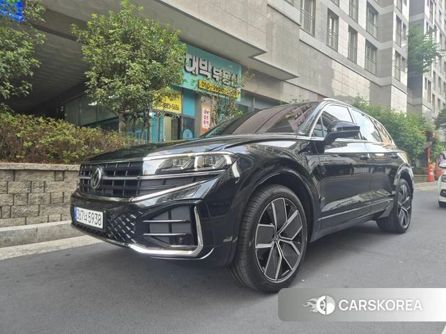 Volkswagen Touareg 3rd generation 2026 Черный из Кореи