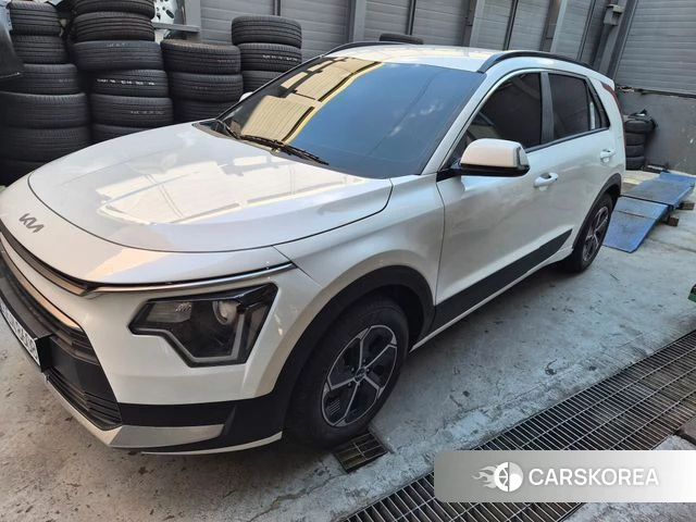 Kia Di Ol Nu Niro 2025 Белый из Кореи