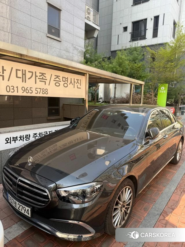 Mercedes-Benz E-Class W213 2021 Серый из Кореи