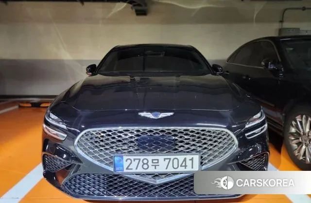 Genesis The New G70 2021 Черный из Кореи