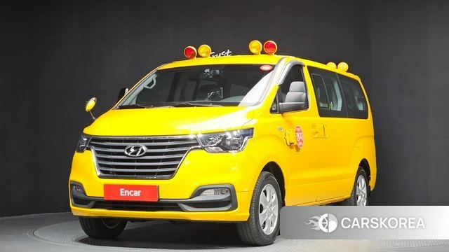 Hyundai The New Grand Starex 2018 Желтый из Кореи