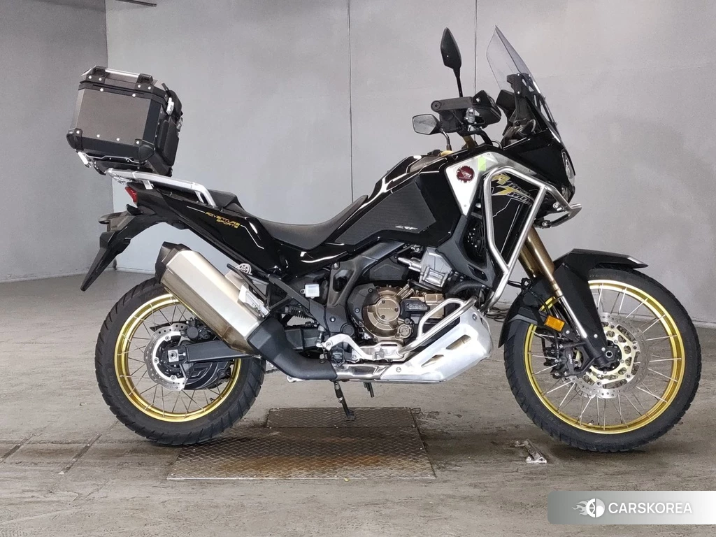 Проданный Honda CRF1100L AFRICA TWIN ADV ES DCT 2020 из Японии