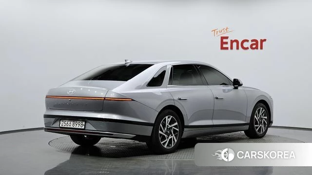 Hyundai Grandeur (GN7) 2024 Серебристо-серый из Кореи