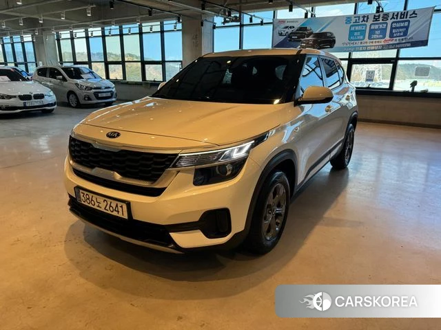 Kia Seltos 2020 Белый из Кореи