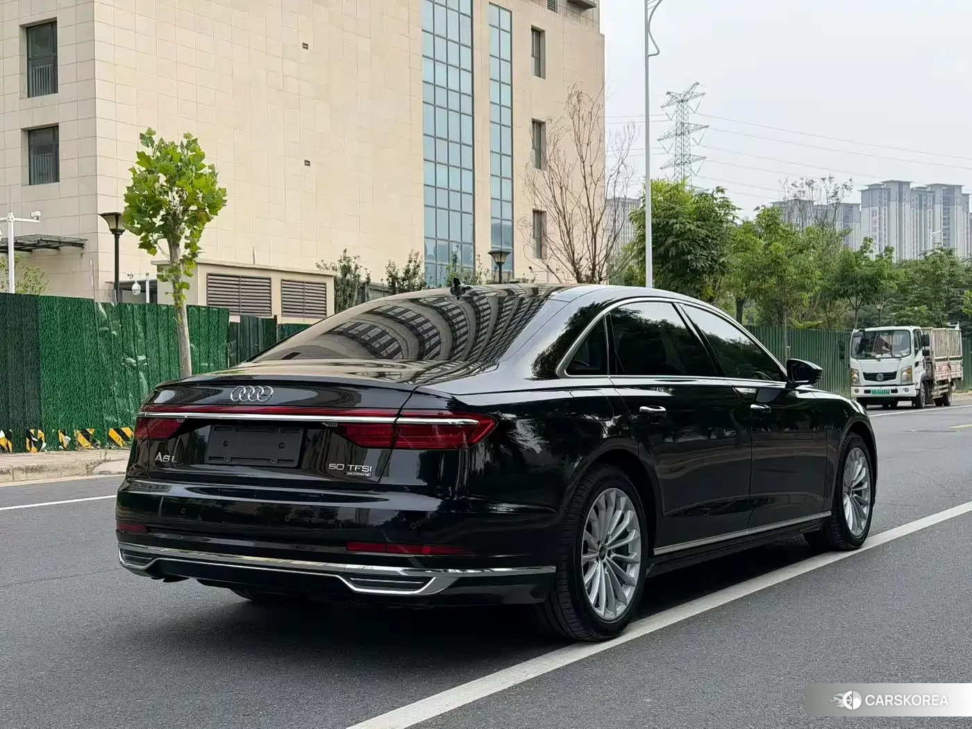Audi A8 2021 Черный из Китая