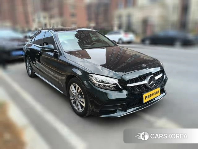 Mercedes-Benz Class C 2021 Зеленый из Китая