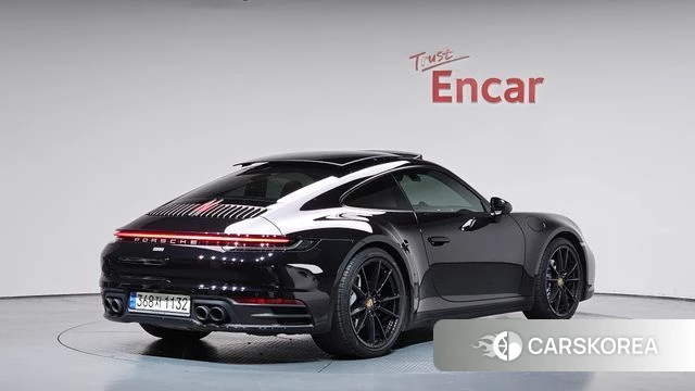 Porsche 911(992) 2021 Черный из Кореи