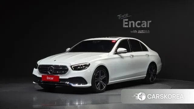 Mercedes-Benz E-Class W213 2021 Белый из Кореи