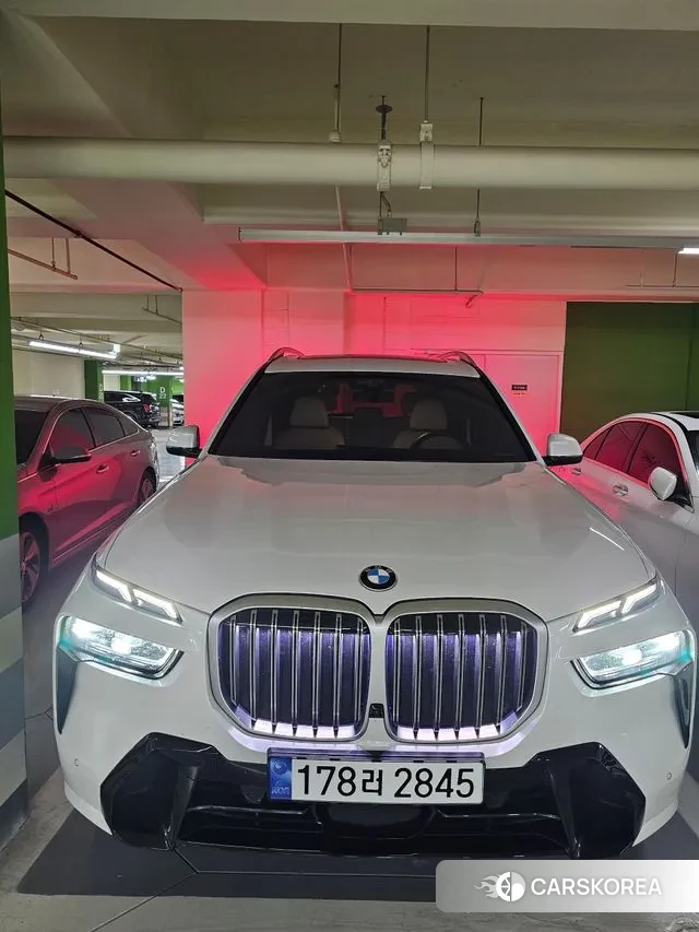 BMW X7 (G07) 2023 Белый из Кореи