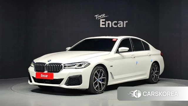 BMW 5 Series (G30) 2022 Белый из Кореи