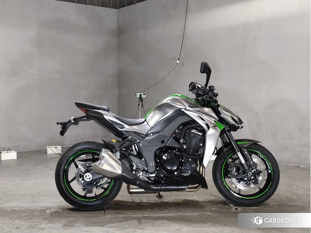 Проданный Kawasaki Z1000 2016 из Японии