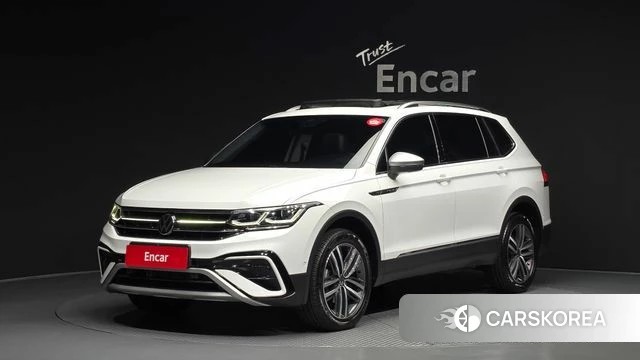 Volkswagen Tiguan Allspace 2023 Белый из Кореи