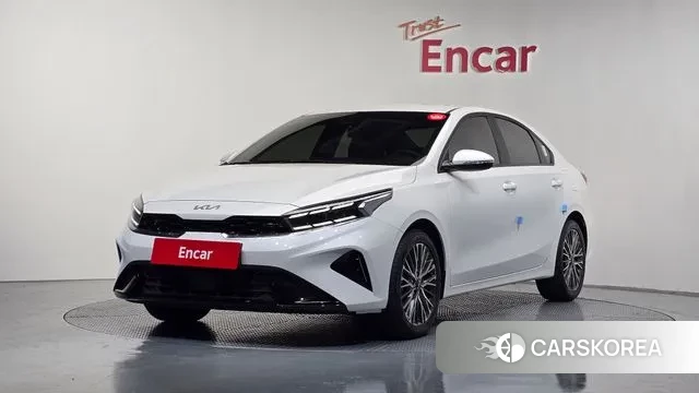 Kia The New K3 2nd generation 2024 Белый из Кореи