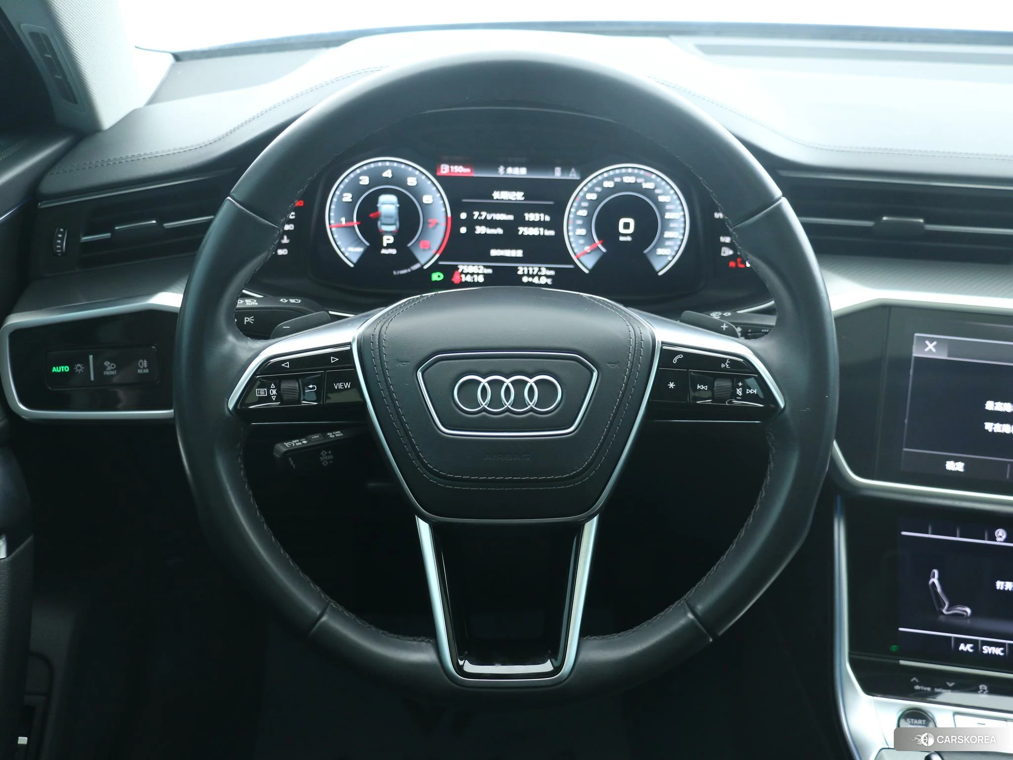 Audi A6L 2022 Черный из Китая