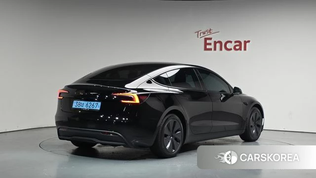Tesla Model 3 2025 Черный из Кореи