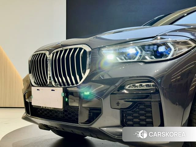 BMW X5 (imported) 2021 Серебристо-серый из Китая