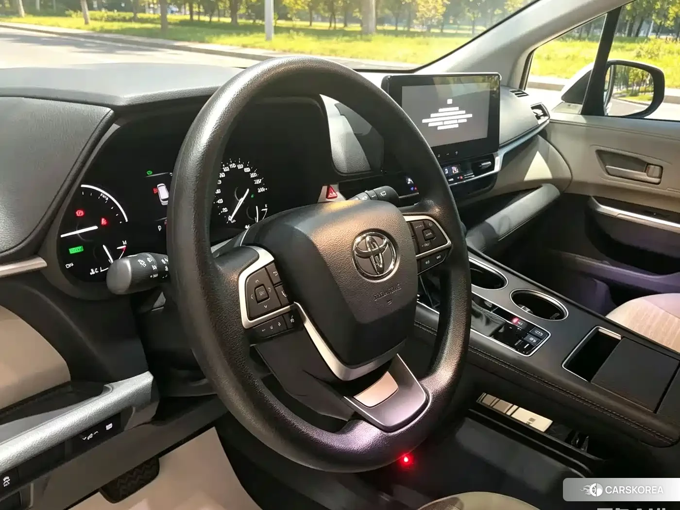 Toyota Sienna 2025 Белый из Китая, фото 2
