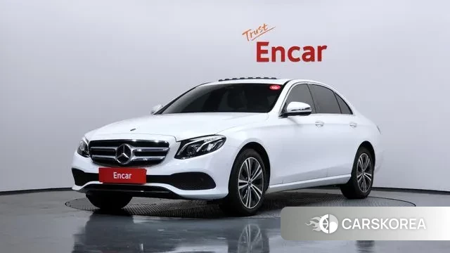 Mercedes-Benz E-Class W213 2020 Белый из Кореи