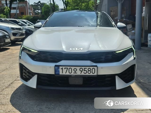 Kia The New K5 3rd generation 2024 Белый из Кореи