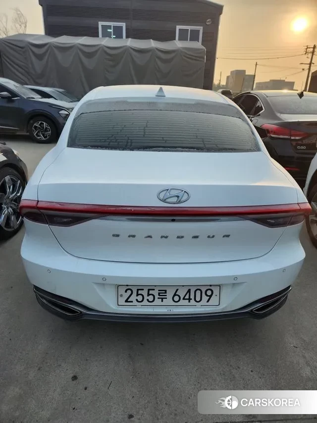 Hyundai The New Grandeur IG Hybrid 2022 Белый из Кореи