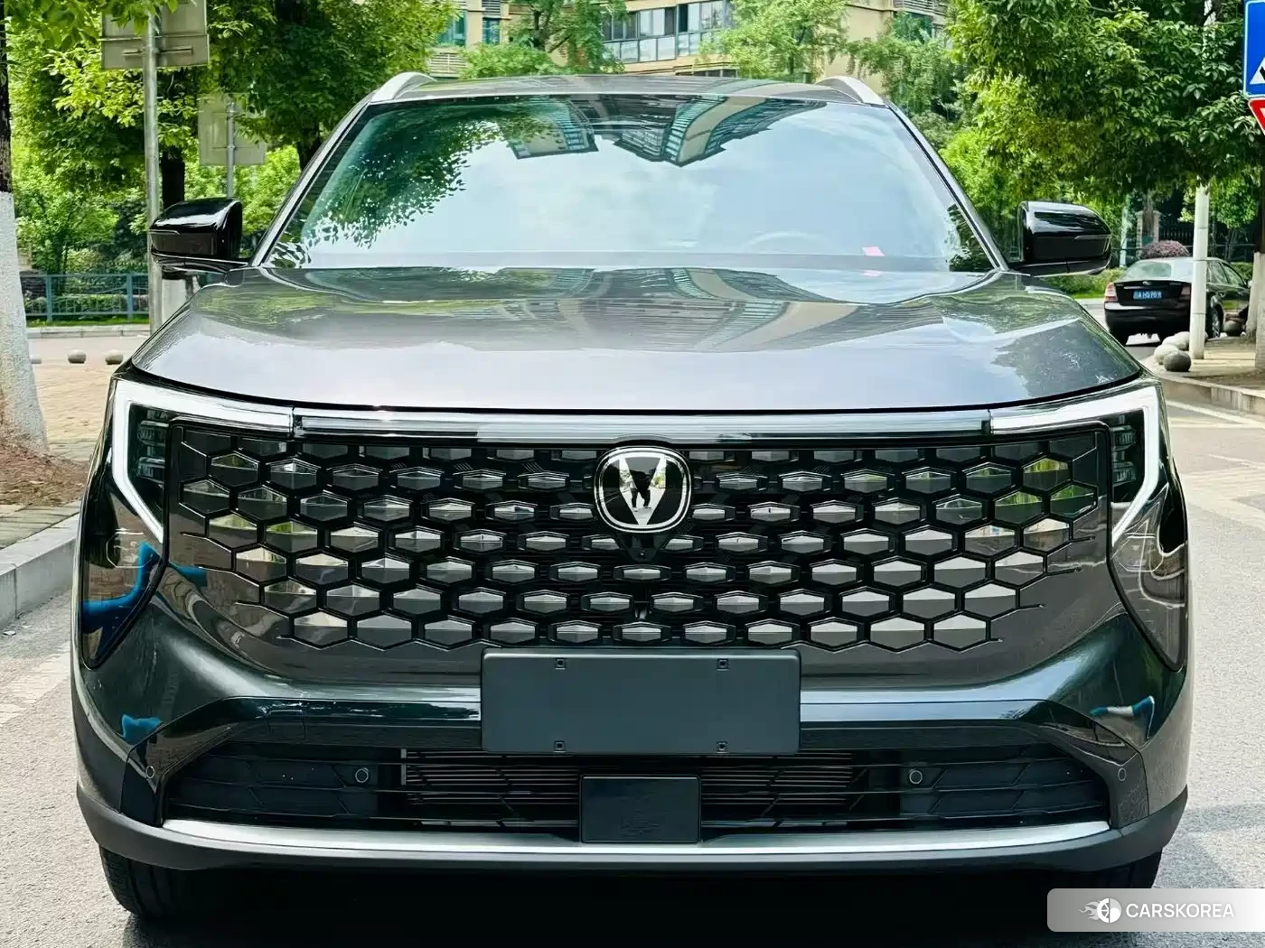 Chang'an Changan CS55PLUS PHEV 2026 Silver/gray из Китая
