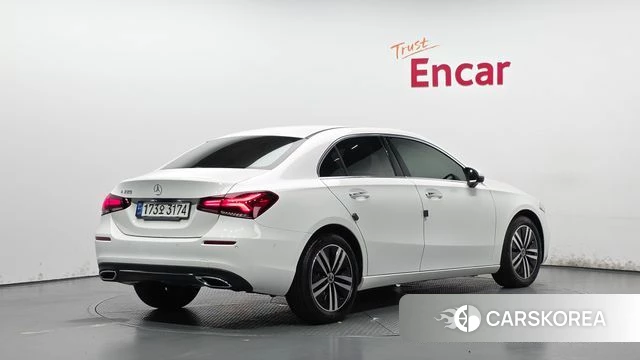 Mercedes-Benz A-Class W177 2021 Белый из Кореи