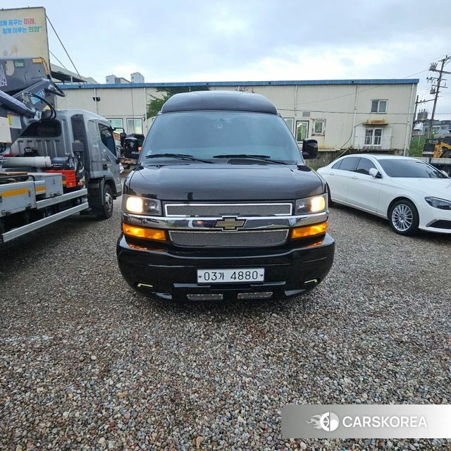 Chevrolet Express Van 2018 Черный из Кореи