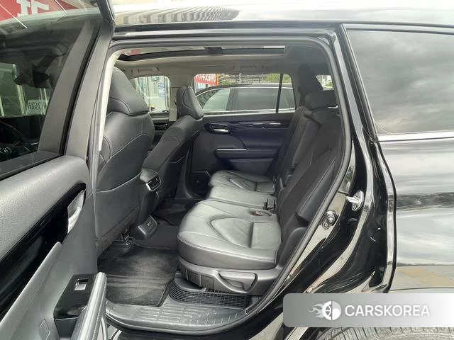 Toyota Highlander 2023 Черный из Китая
