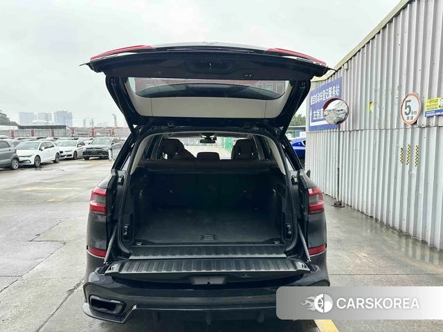 BMW X5 (imported) 2021 Черный из Китая