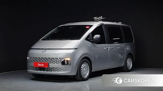 Hyundai Staria 2023 Серебряный из Кореи