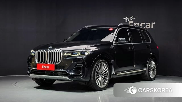 BMW X7 (G07) 2021 Черный из Кореи