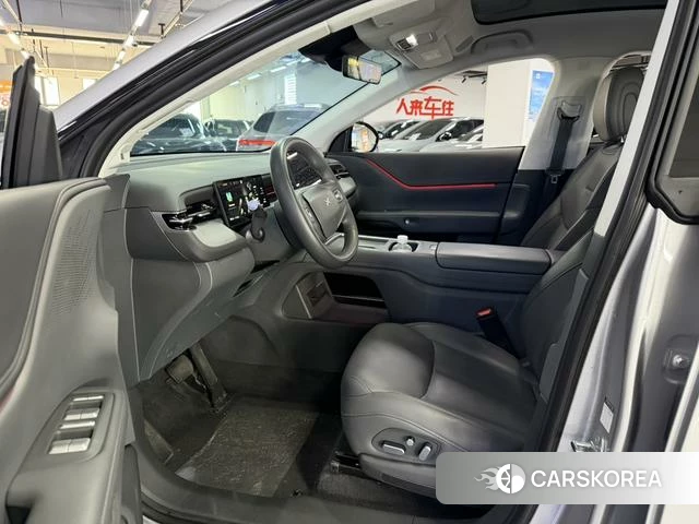 Xiaopeng Motors Xiaopeng G6 2025 Серебристо-серый из Китая