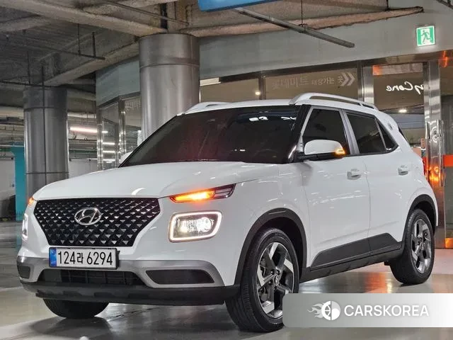Hyundai Venue 2023 Жемчужный цвет из Кореи
