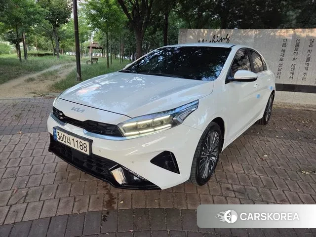 Kia The New K3 2nd generation 2023 Белый из Кореи