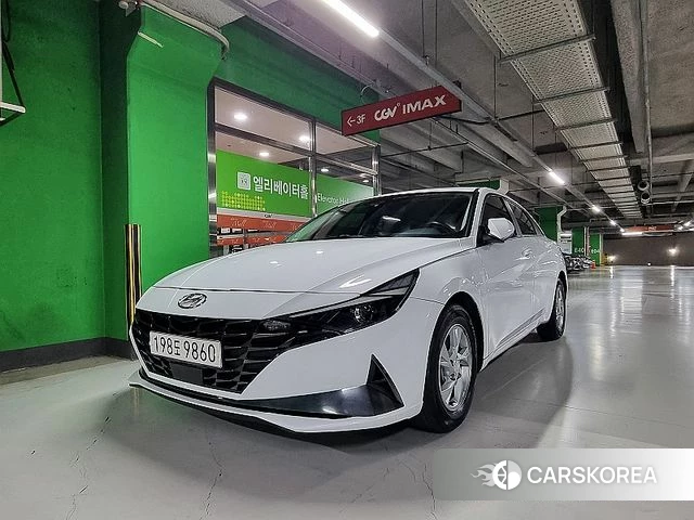 Hyundai Avante (CN7) 2022 Жемчужный цвет из Кореи