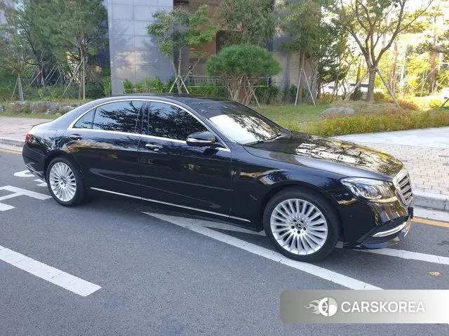 Mercedes-Benz S-Class W222 2019 Черный из Кореи