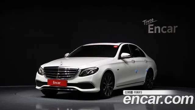Mercedes-Benz E-Class W213 2020 Белый из Кореи
