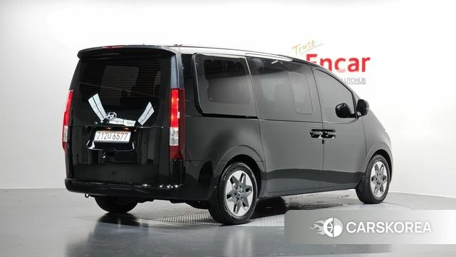 Hyundai Staria 2023 Черный из Кореи