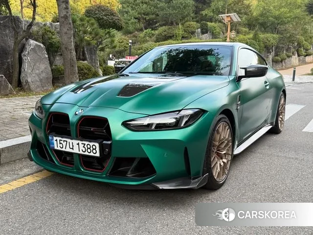 BMW M4 (G82) 2025 Темно-зеленый из Кореи