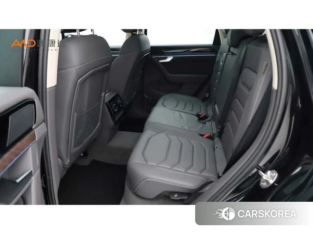 Volkswagen Touareg 2025 Черный из Китая