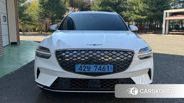 Genesis Electrified GV70 2022 Белый из Кореи