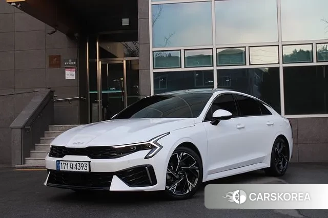 Kia The New K5 Hybrid 3rd generation 2024 Белый из Кореи